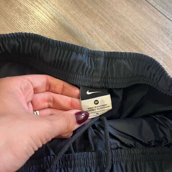 Nike Grey Cargo Athletic Workout Shorts Men Medium Bin E-10 - Picture 3 of 5